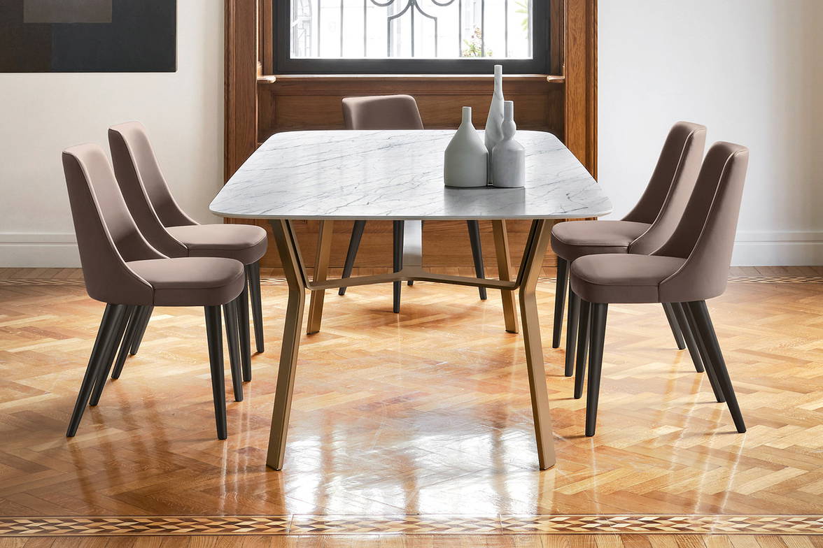 Iron dining table with Eva chairs by San Giacomo Iron dining table with Eva chairs by San Giacomo