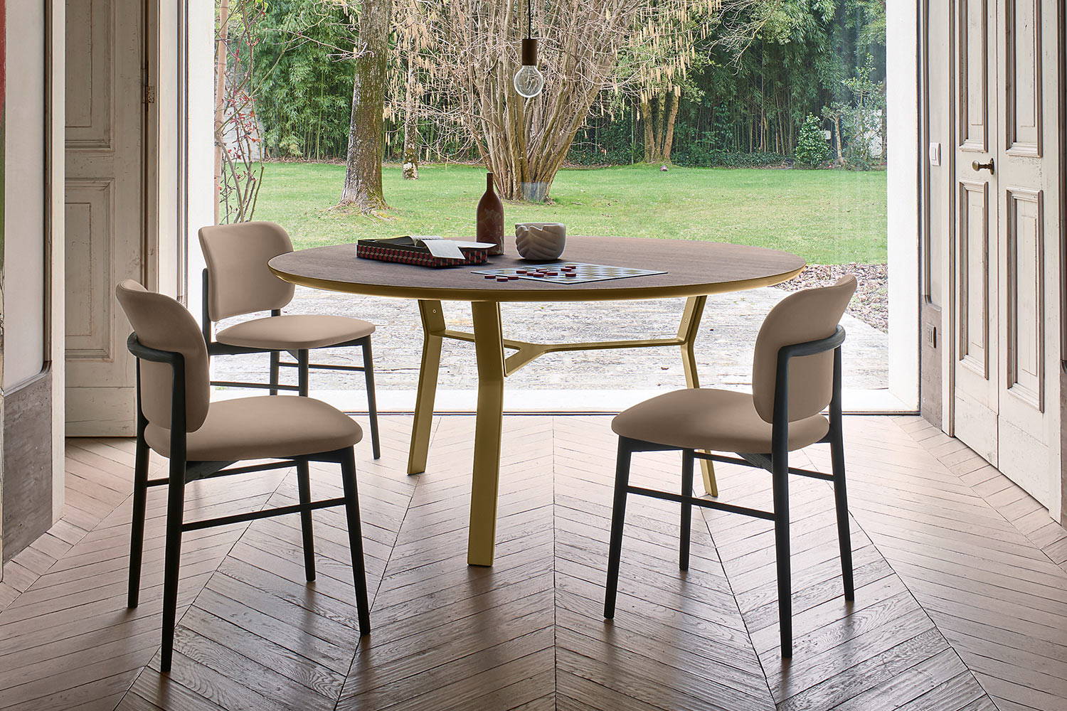 Iron Round Dining Table