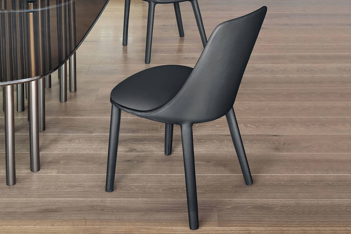 Itala upholstered dining chair by Bonaldo Itala upholstered dining chair by Bonaldo
