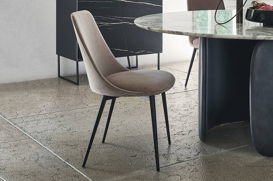 Itala dining chair by Bonaldo