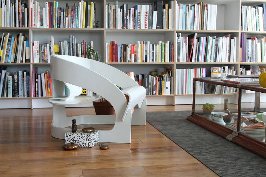 Joe Colombo lounge chair in reading room setting