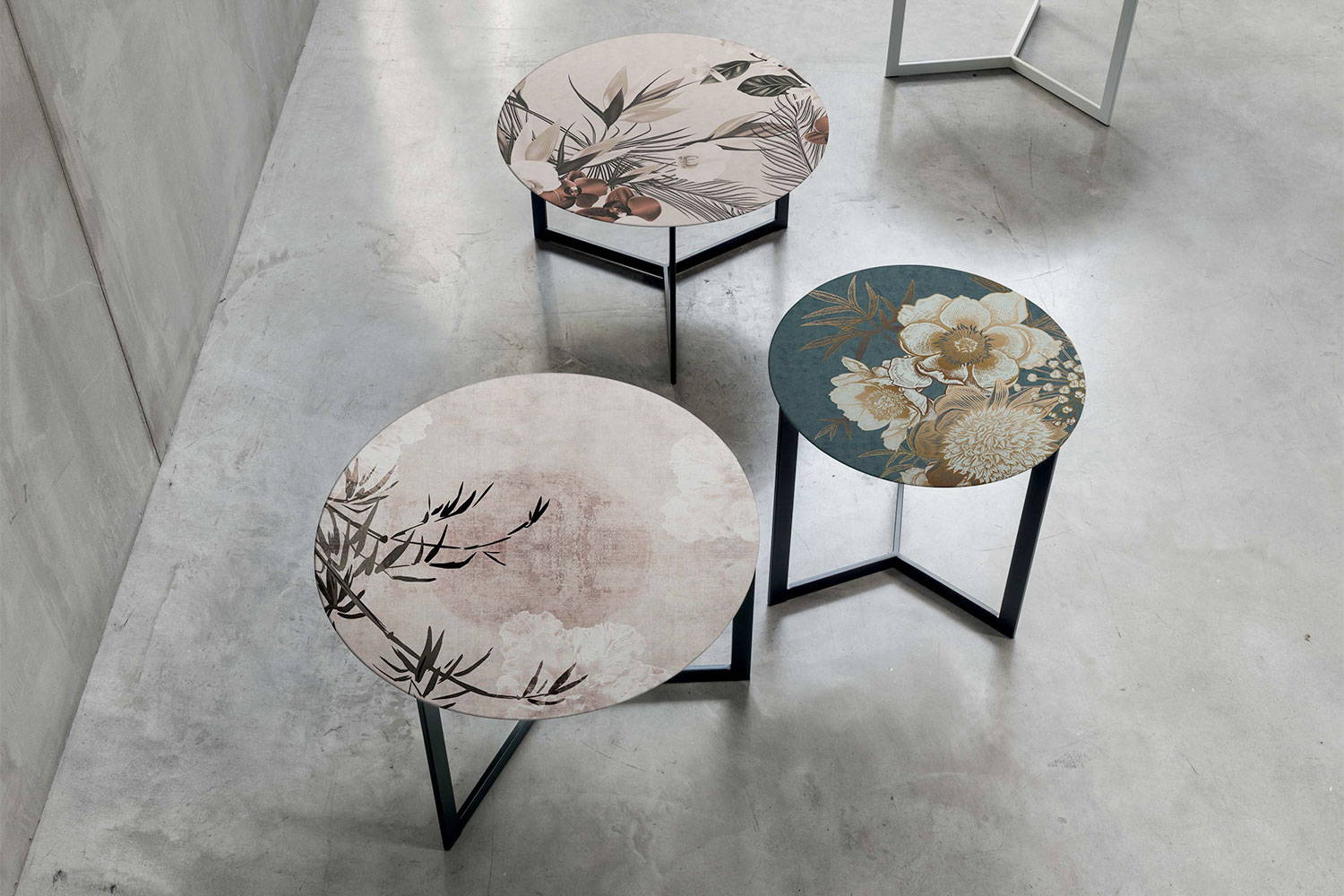 Joy Decor End Table