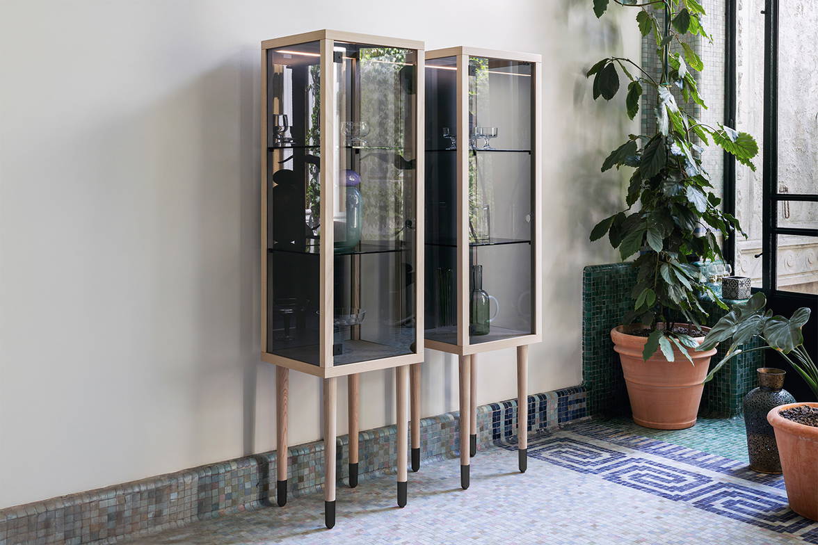 Juno Display Cabinet designed by E-ggs Studio Juno Display Cabinet designed by E-ggs Studio
