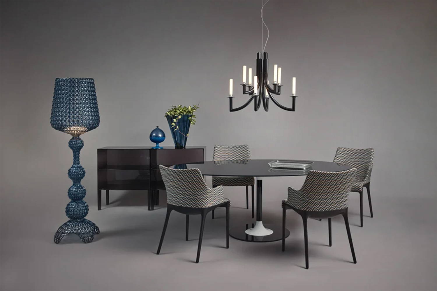 Kabuki Floor Lamp by Kartell | room service 360°