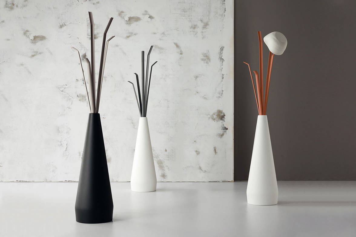 Kadou coat racks by Bonaldo Kadou coat racks by Bonaldo