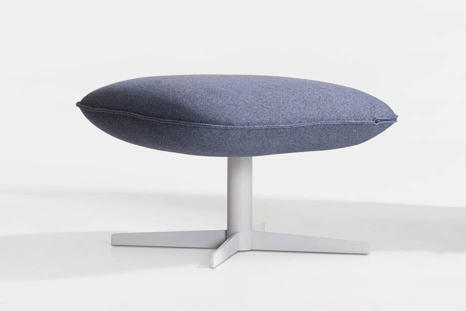 Kalm footstool by Artifort