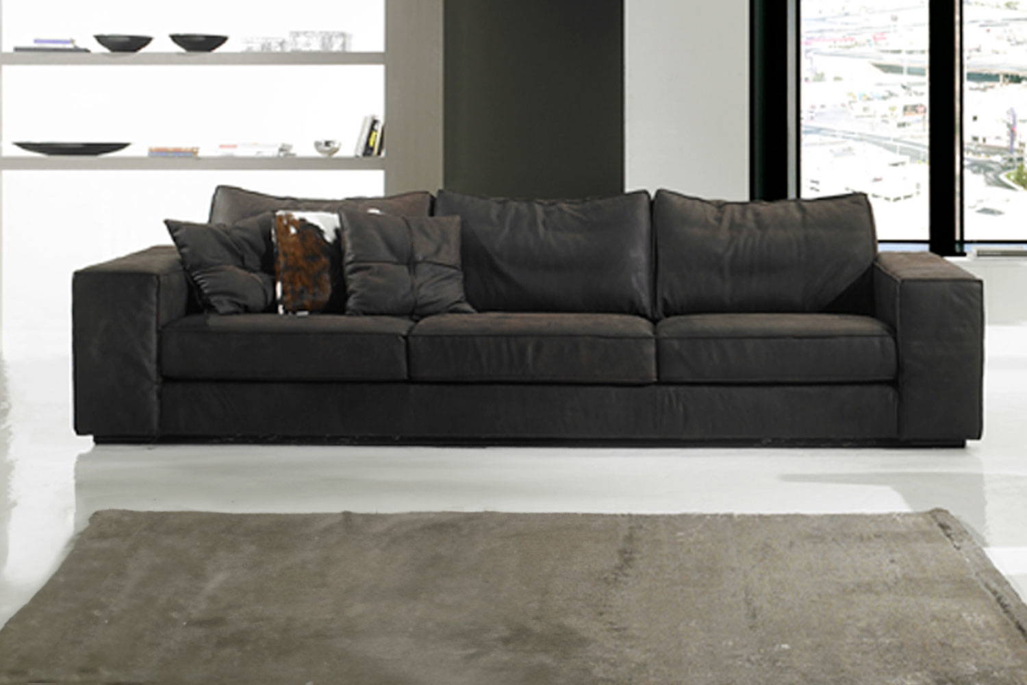 King sofa by Gamma