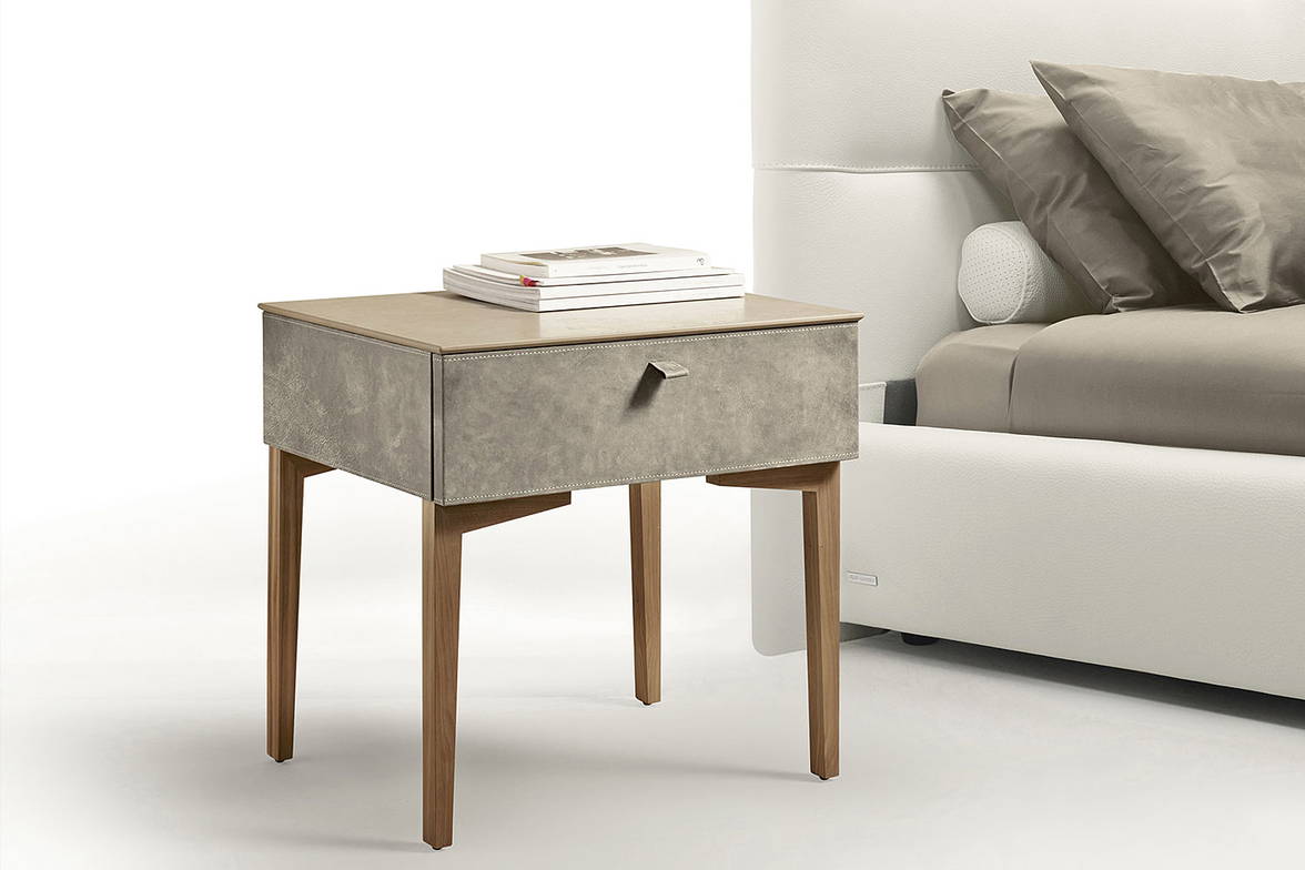 Nebula nightstand with Terra ceramic top and wooden legs (wooden legs version available on request) Nebula nightstand with Terra ceramic top and wooden legs (wooden legs version available on request)