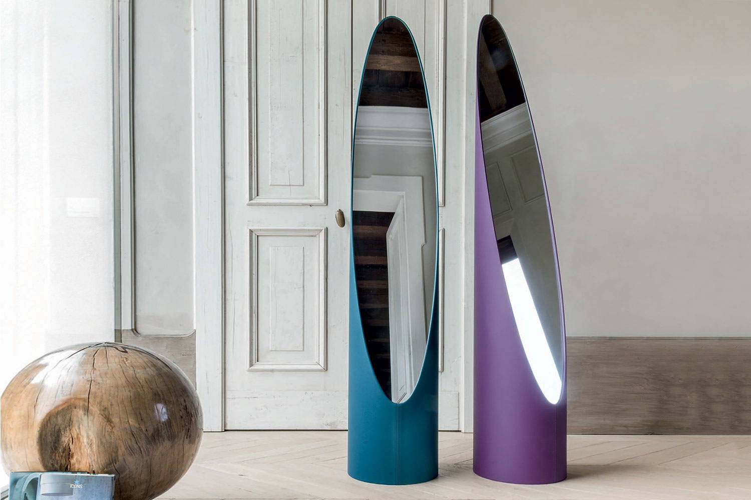 Kolonaky mirrors by Tonin Casa in different finishes
