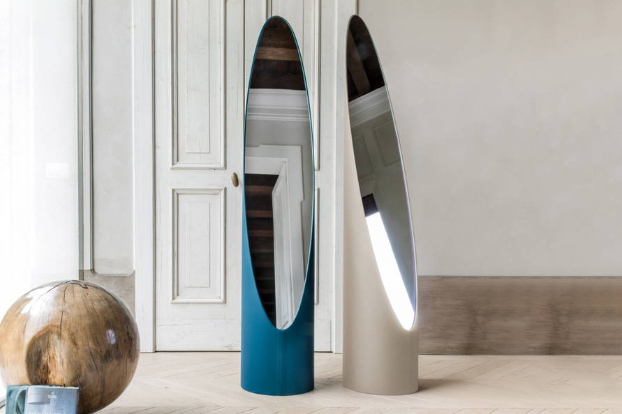 Kolonaky Mirror