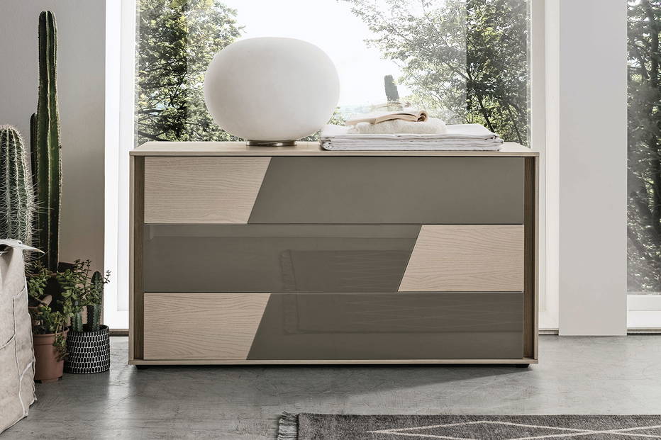 Kross dresser in colored wood finish by Tomasella