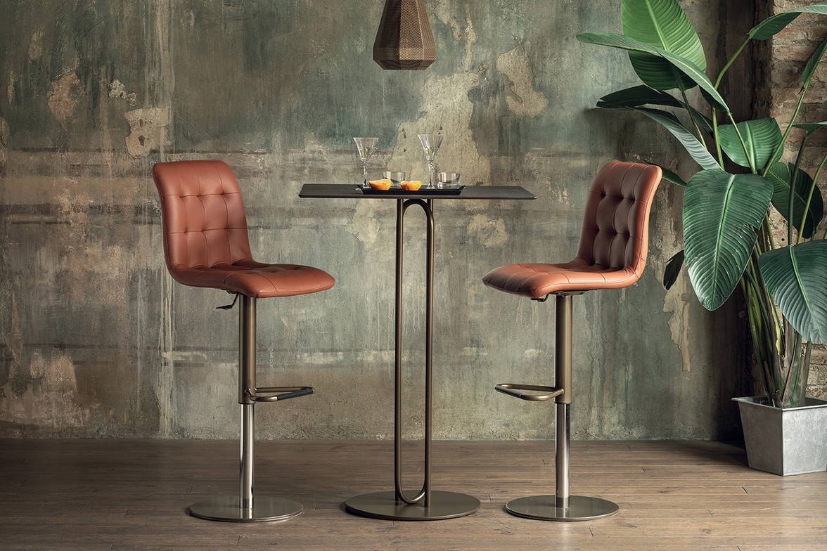 Kuga adjustable bar stool for Bontempi Casa Kuga adjustable bar stool for Bontempi Casa