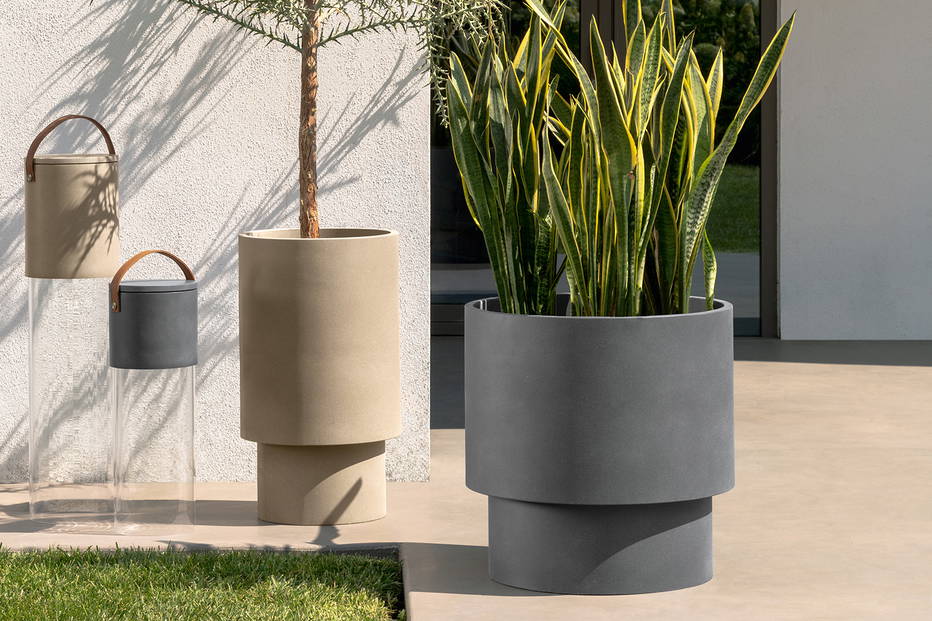 Kuka planter by Talenti