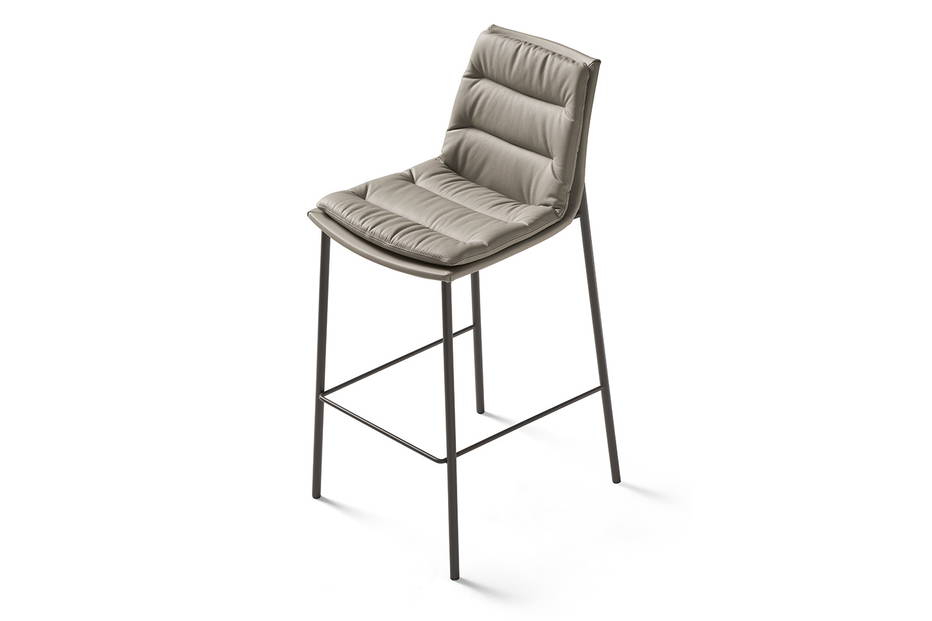 Lady bar stool designed by Antoy Filips for eforma