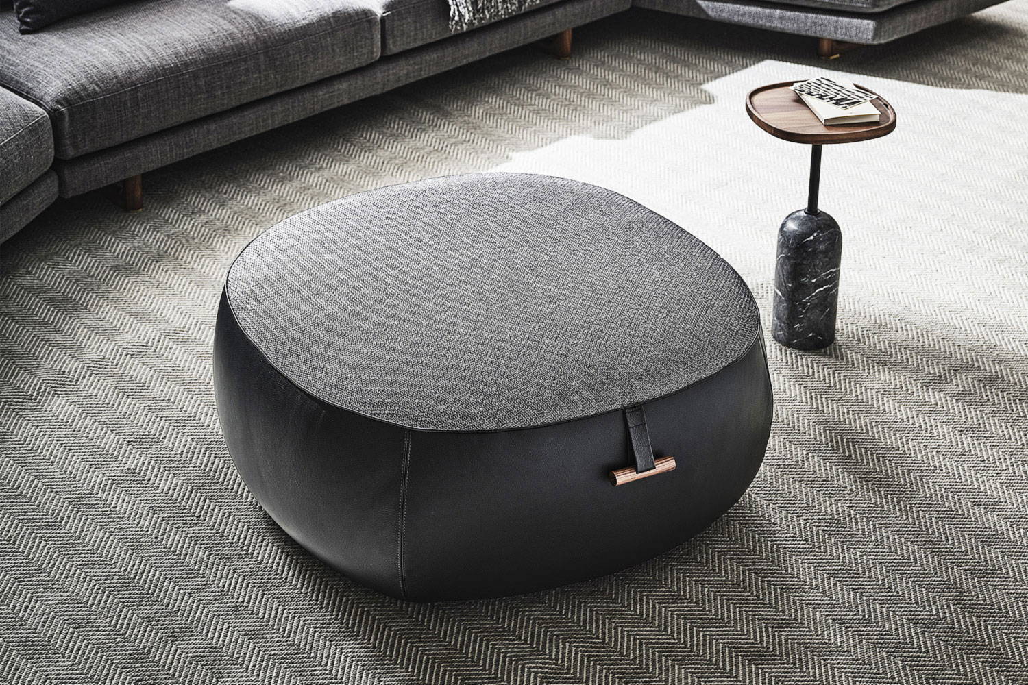 Lagom pouf with Ekero end table by Porada