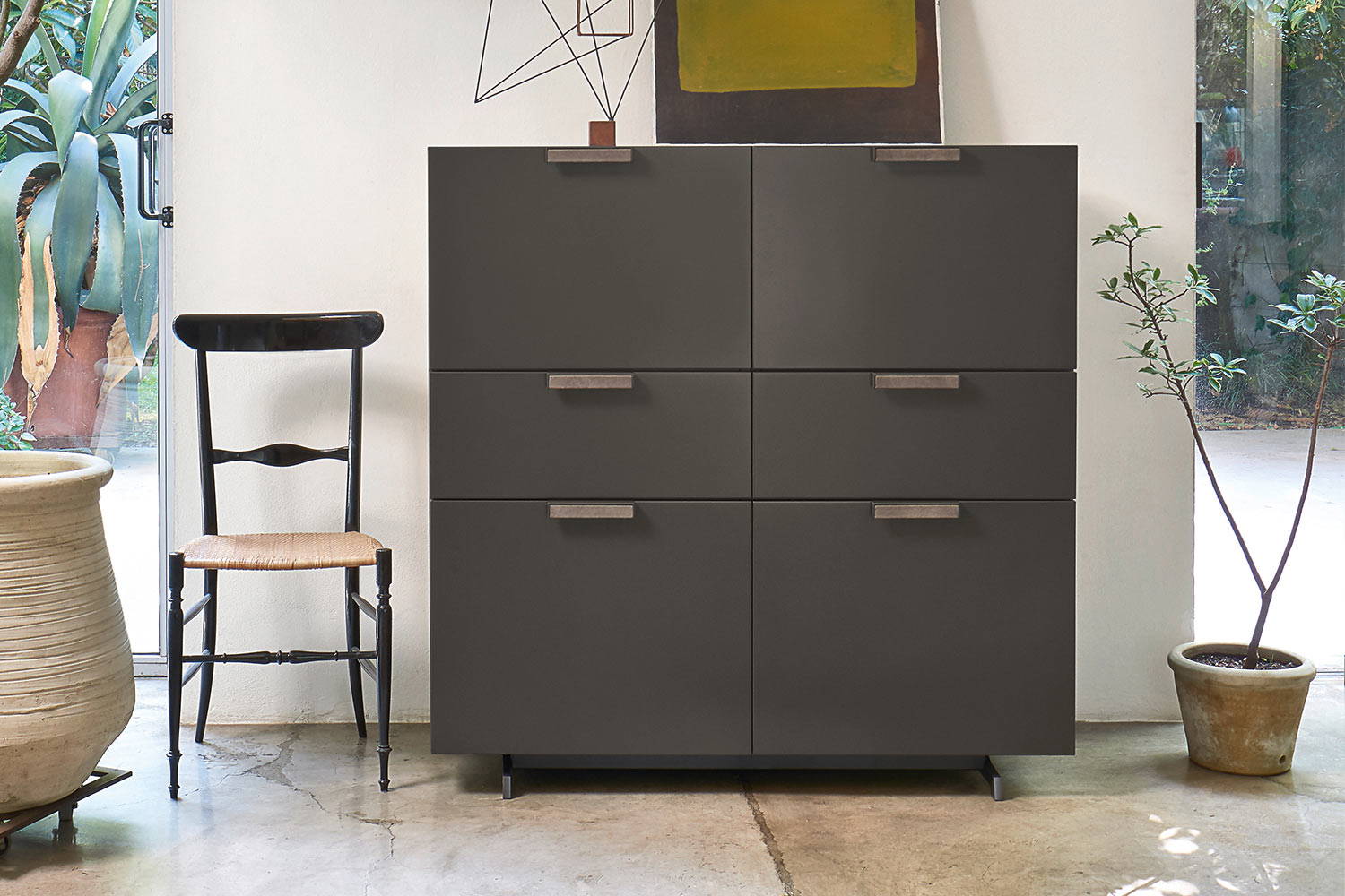 Lampo Deluxe Cupboard Comp. 24