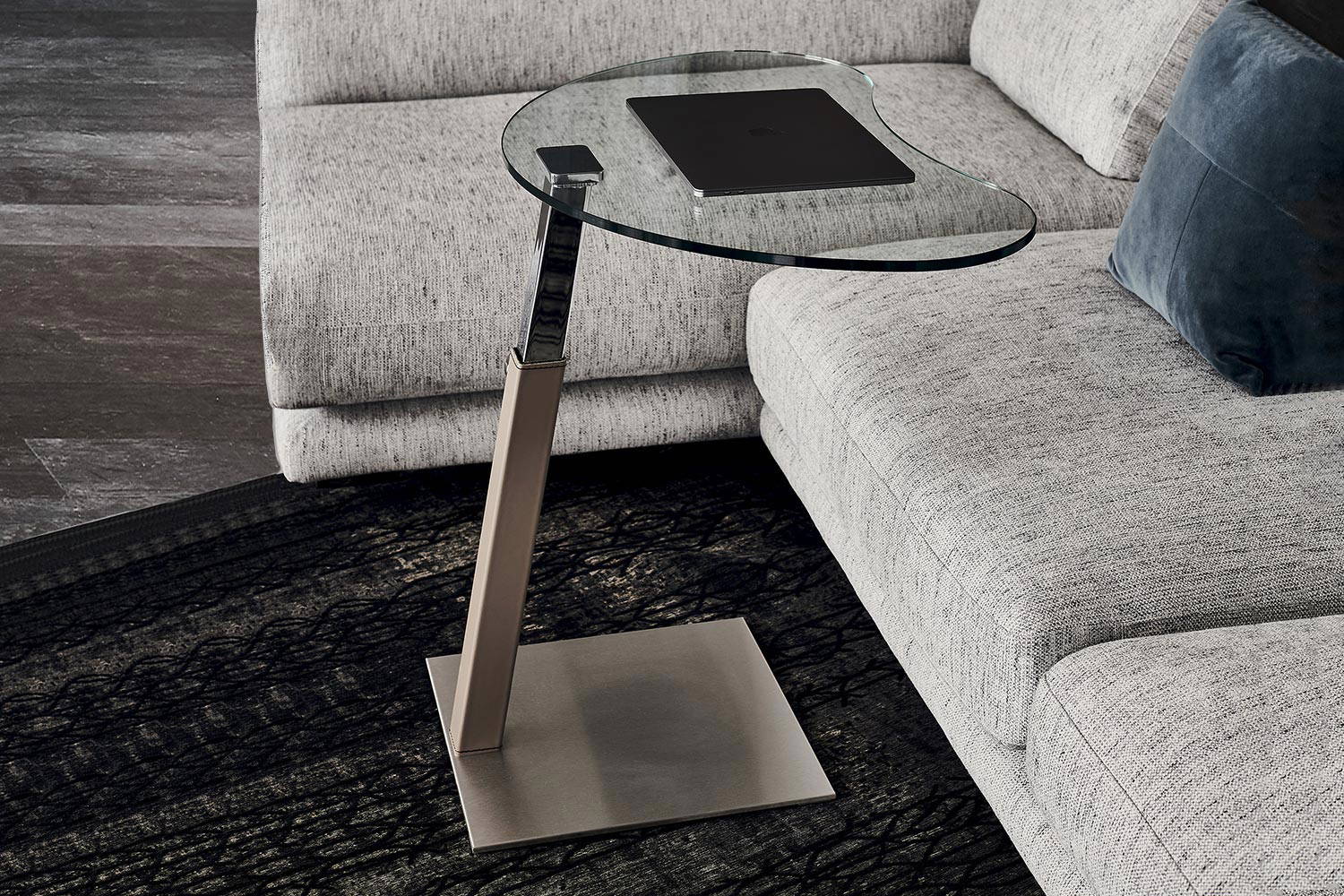 Lap laptop desk with kidney shape top