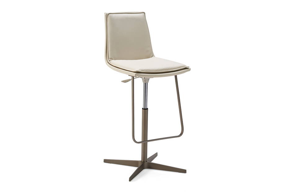 Lara adjustable bar stool designed by eforma