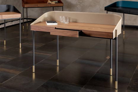 Ledor Office Desk is made in Italy