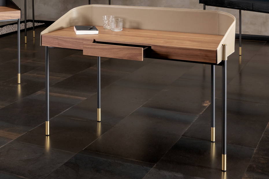 Ledor Office Desk