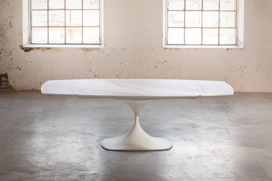 Leo Evolution Extension Dining Table