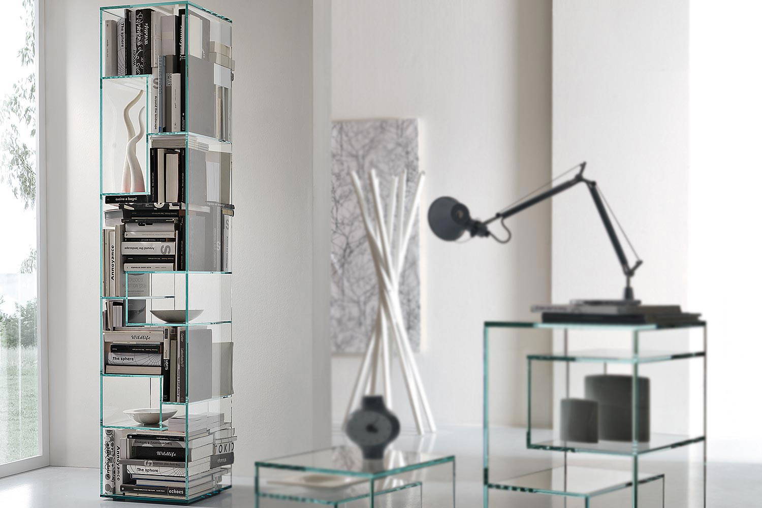 Liber bookcase in clear glass finish by Tonelli