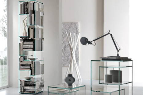 Liber bookcase in clear glass finish by Tonelli
