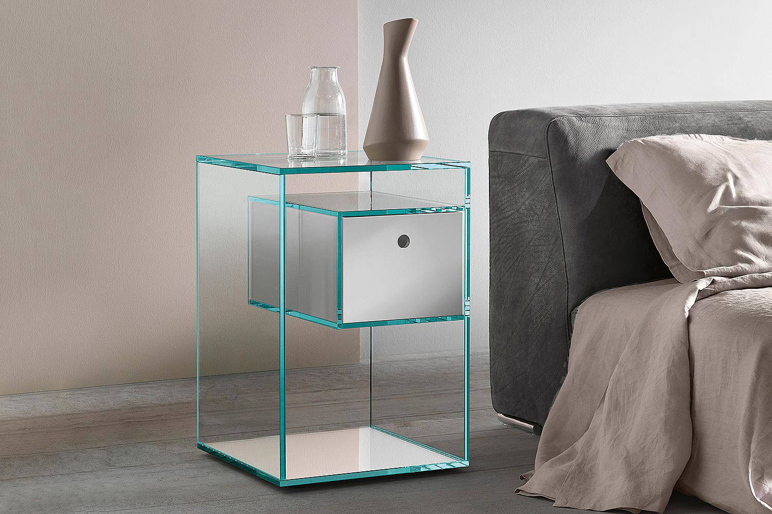 Liber Nightstand