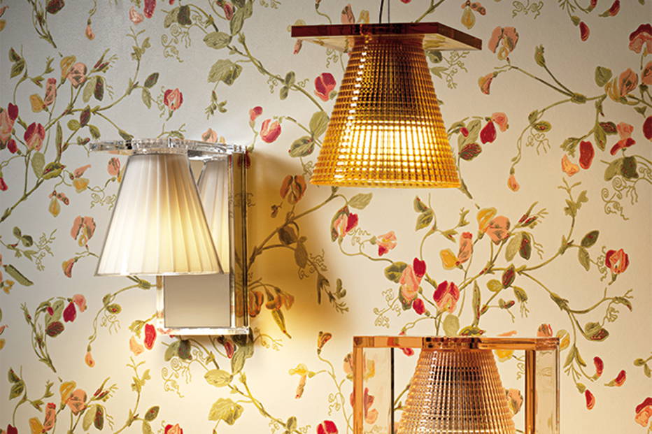 Light-Air Wall sconce with Light-Air sculpted pendant and table lamps 