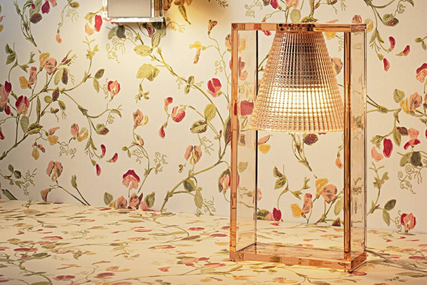 Light-Air Table Lamp