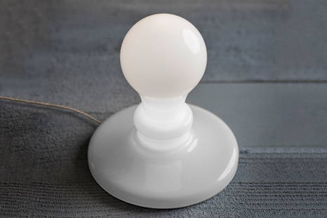 Light Bulb table lamp, close-up