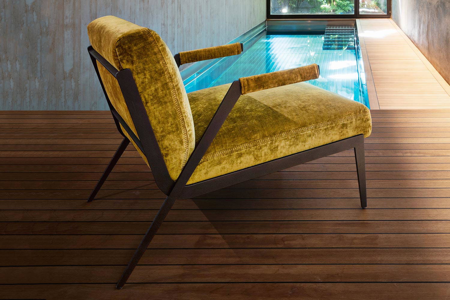 Lima armchair by Nicoline Italia
