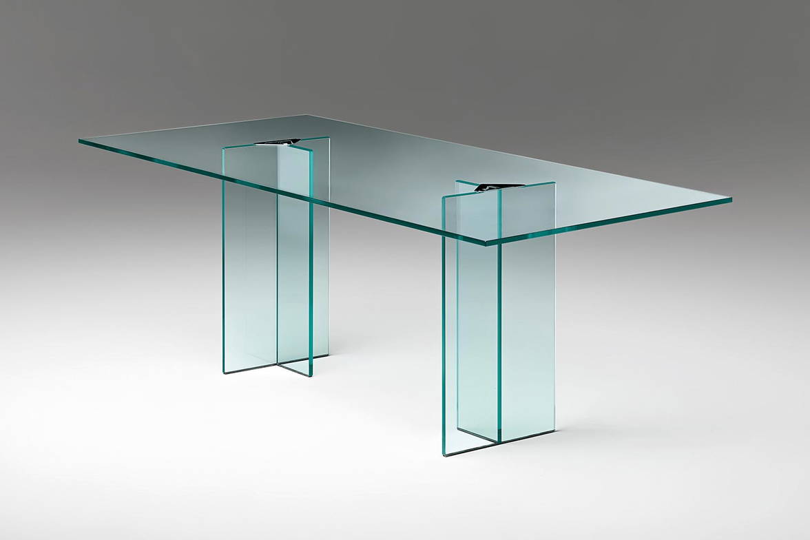 LLT Ofx Executive Desk designed by Dante O. Benini and Luca Gonzo
LLT Ofx Executive Desk designed by Dante O. Benini and Luca Gonzo
