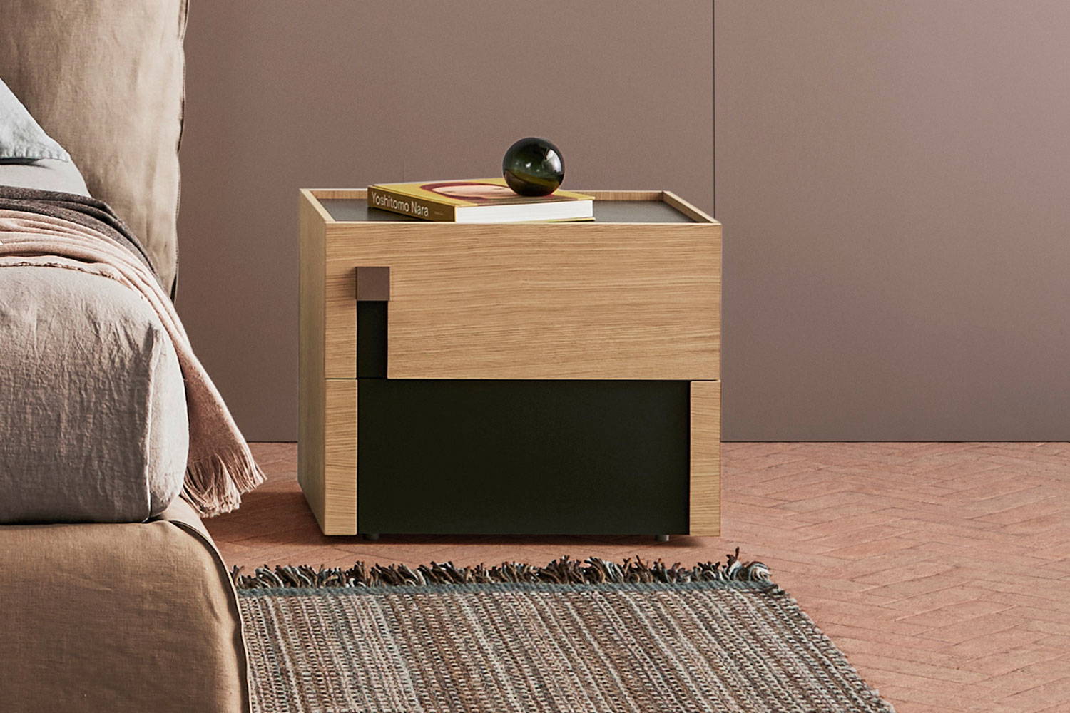 Logos nightstand by Pianca