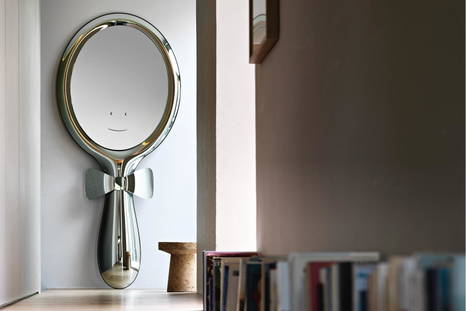 The Lollipop mirror is made in Italy.