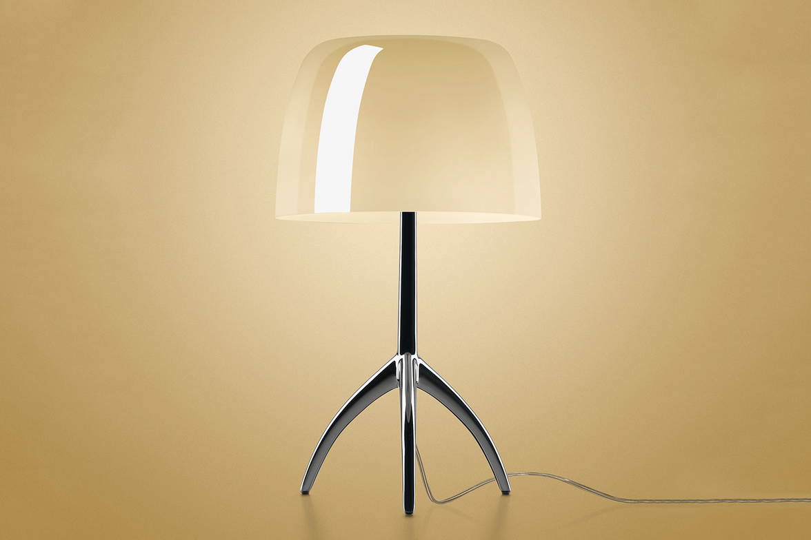 Lumiere table lamp in warm white color Lumiere table lamp in warm white color