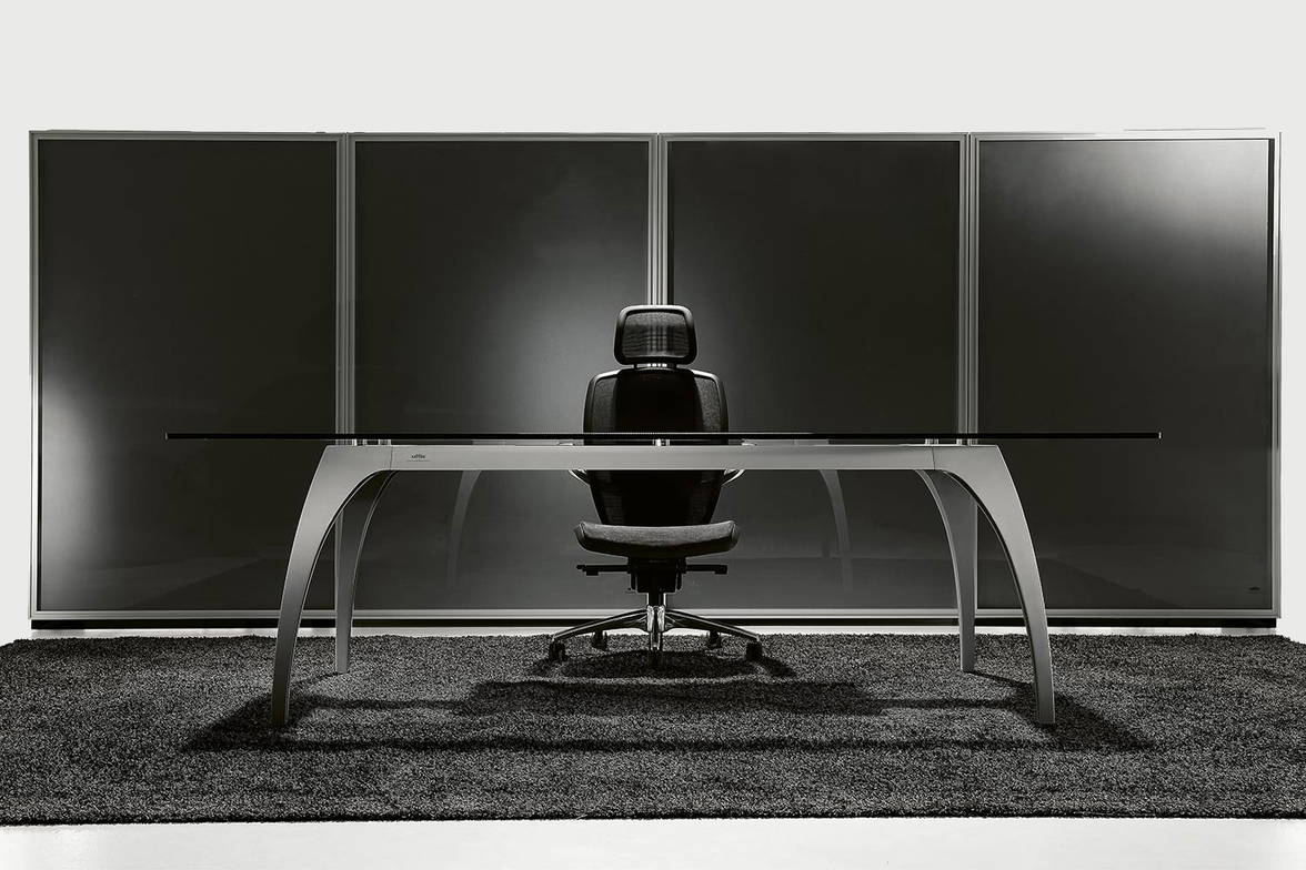Luna conference table by Uffix Luna conference table by Uffix