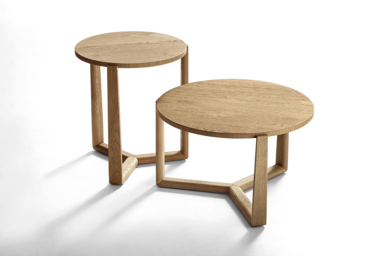 Madera end table by San Giacomo