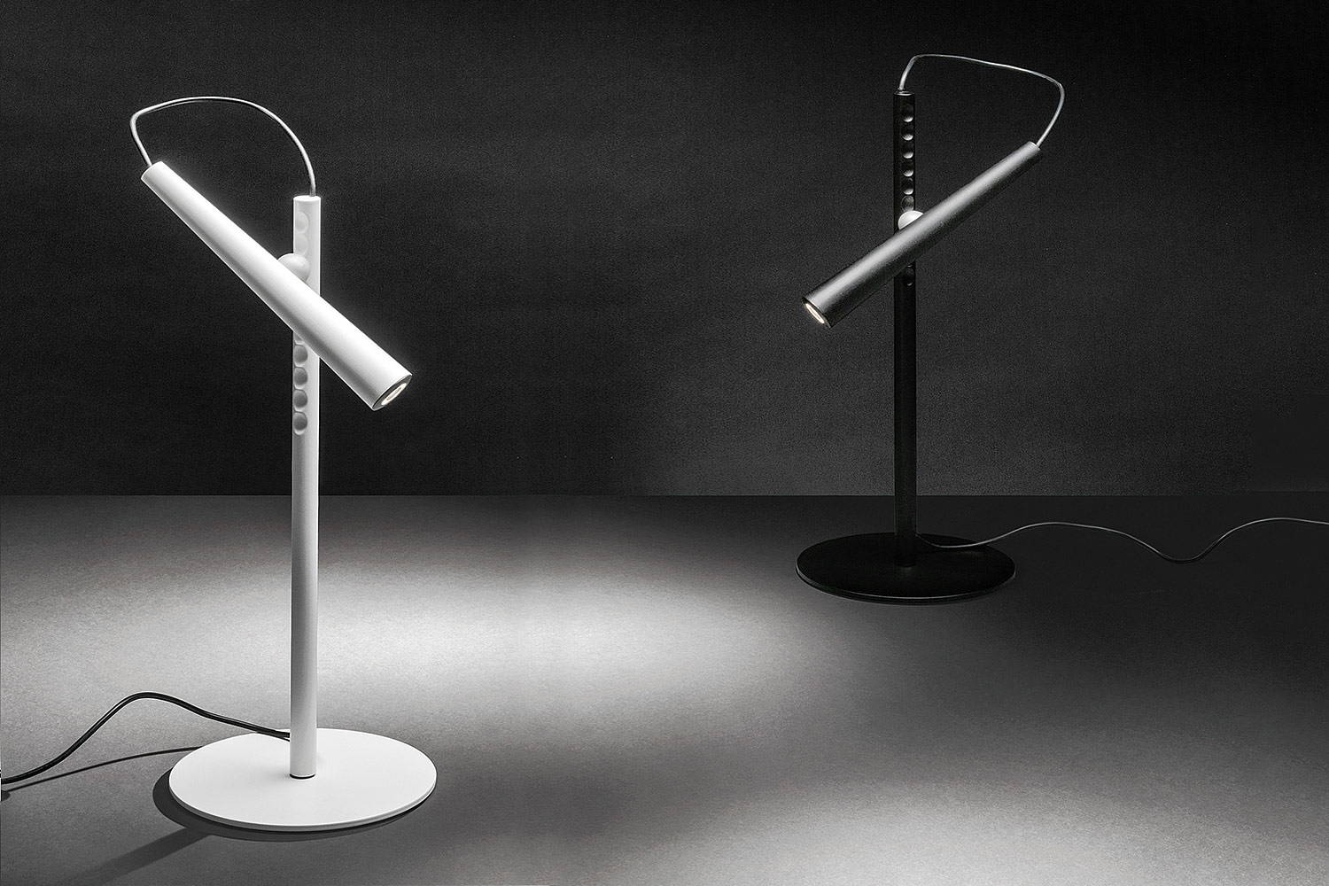 Magneto Table Lamp