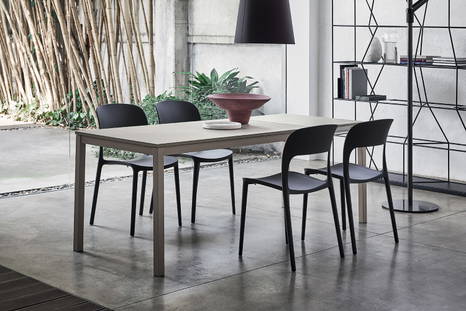 Mago extension dining table by Bontempi Casa