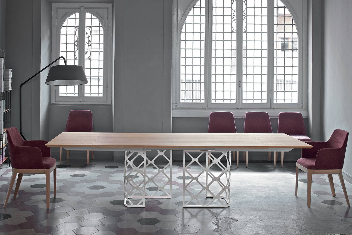 Majesty extension dining table by Marco Corti for Bontempi Casa