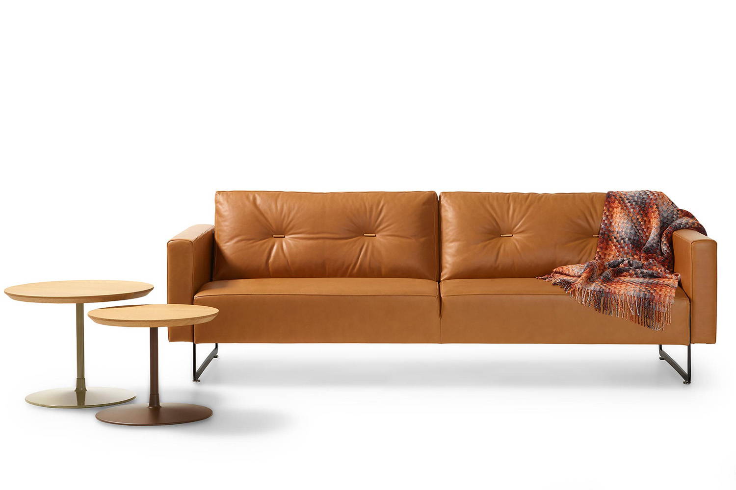 Mare loose cushion sofa with leather upholstery