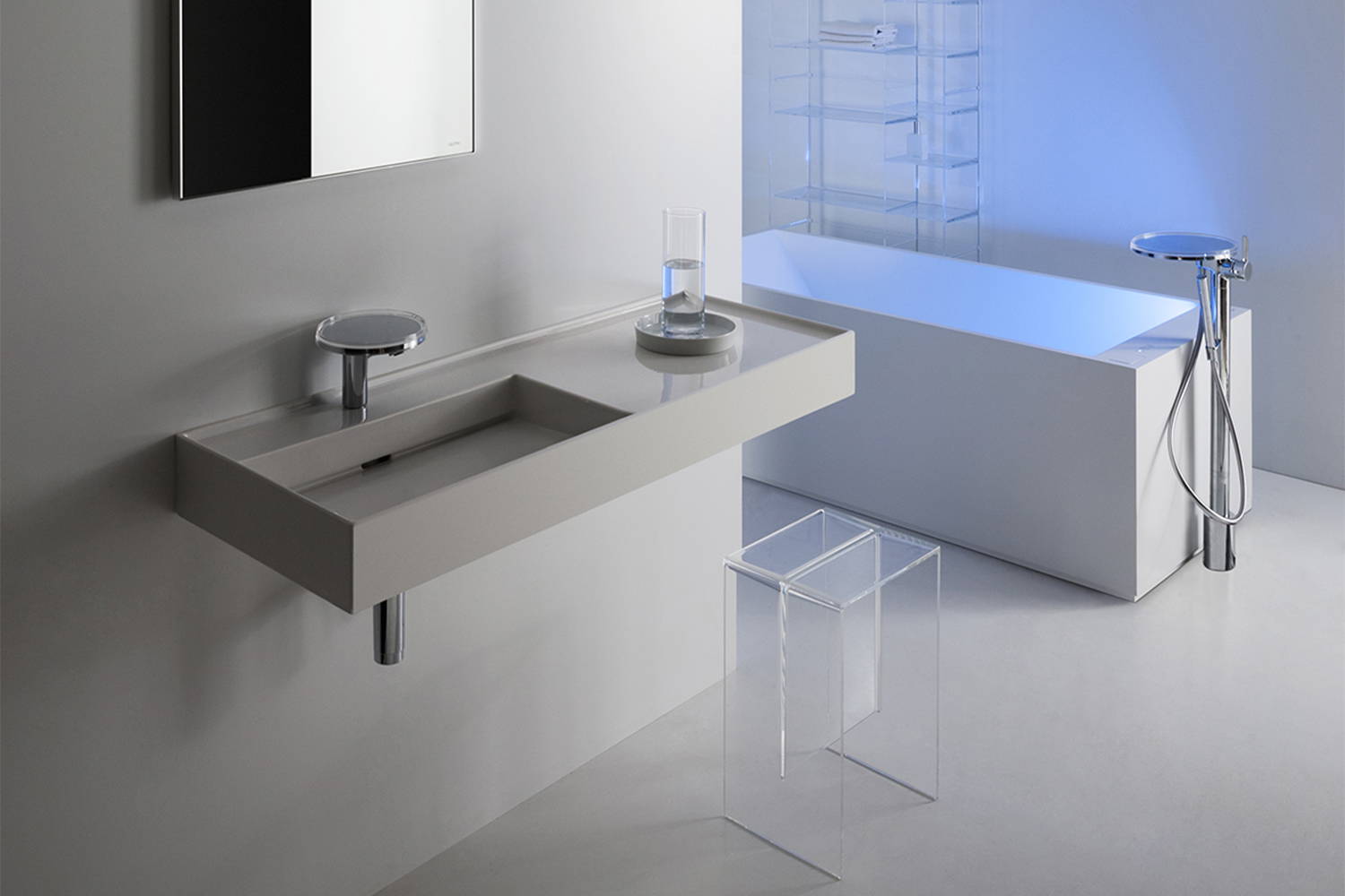 Max-Beam End Table by Kartell | room service 360°