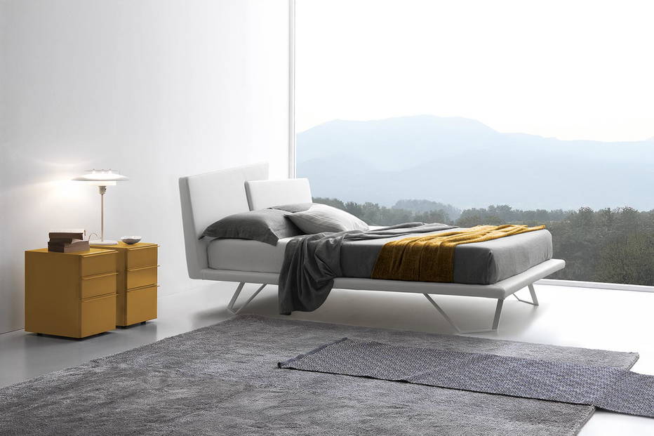 Meeting Bed
