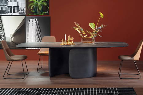 Mellow dining table by Bonaldo