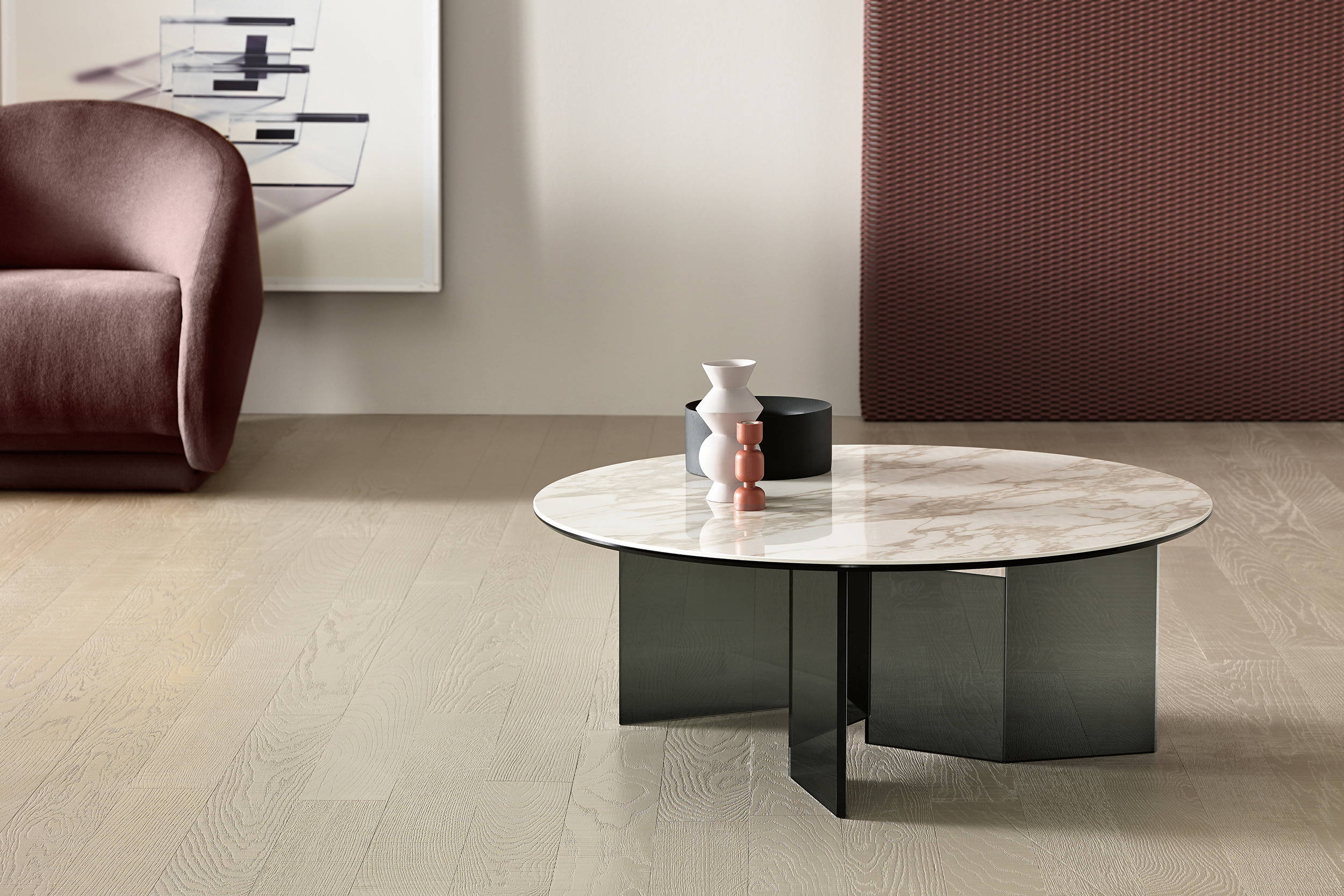 Metropolis ceramic coffee table with arabesque Calacatta ceramic top