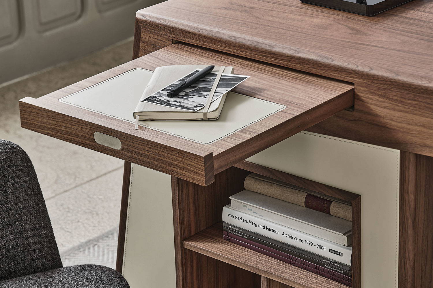Midi Office Desk by Porada | room service 360°