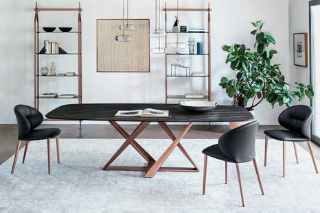 Millennium barrel dining table designed by Pocci & Dondoli for Bontempi Casa