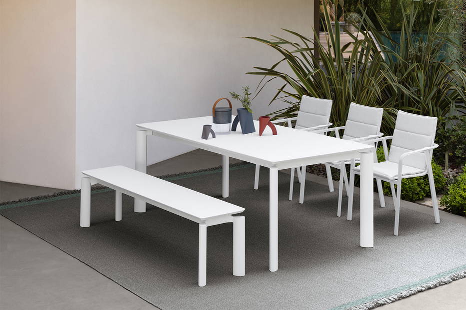 Milo bench by Talenti
