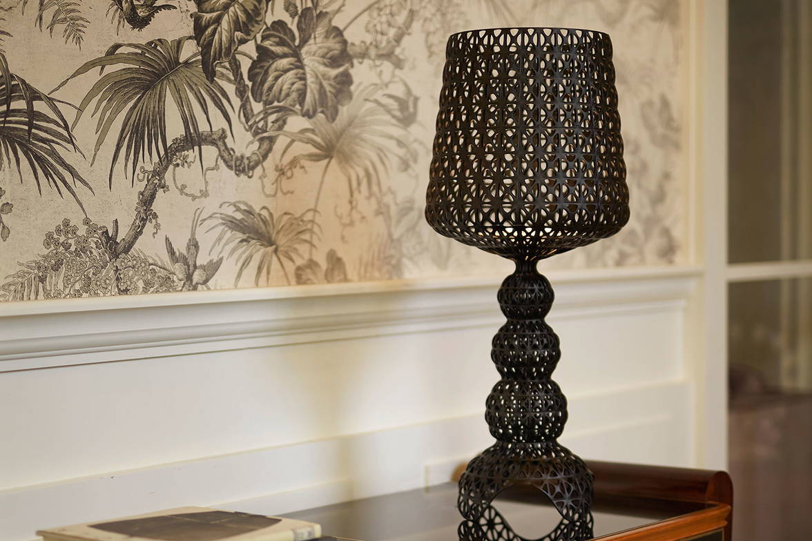Kabuki mini table lamp is easily customized Kabuki mini table lamp is easily customized